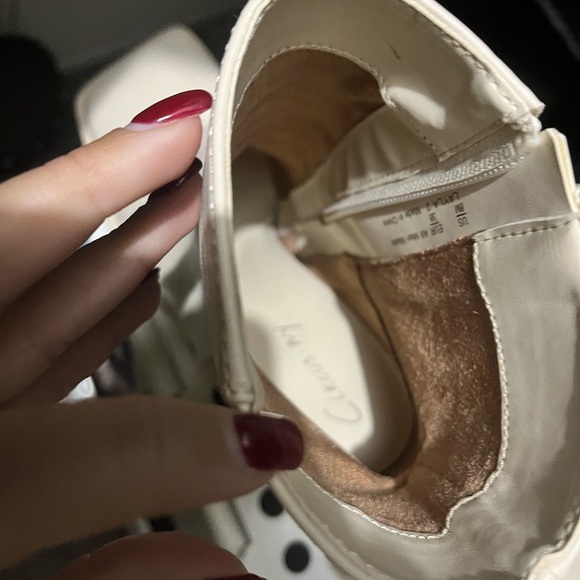 Circus Sam Edelman Cream Booties - Picture 9 of 9